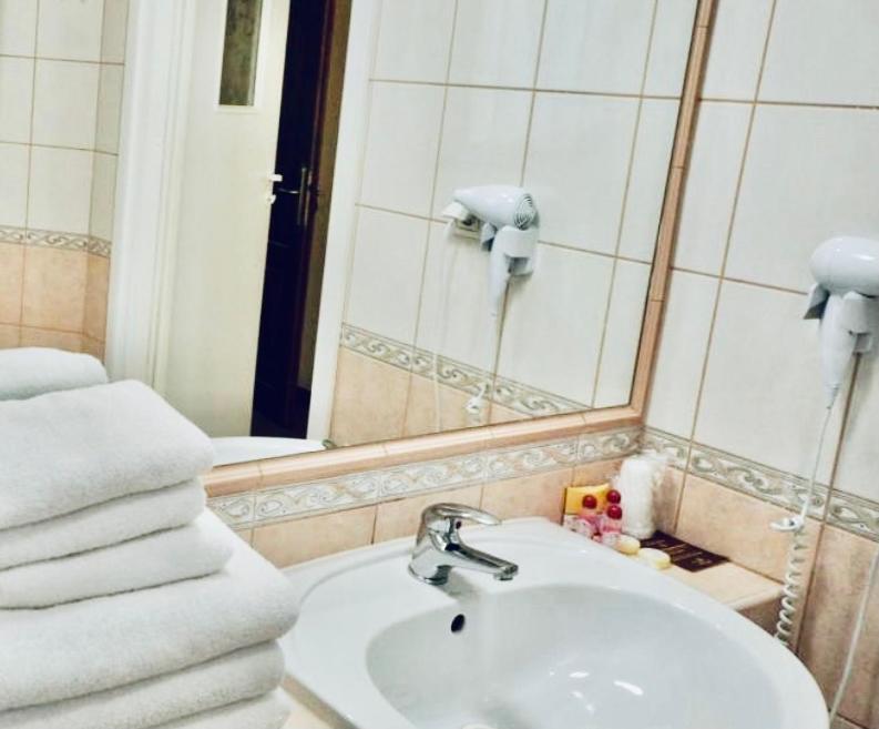 Matejko Hotel Krakow Bagian luar foto