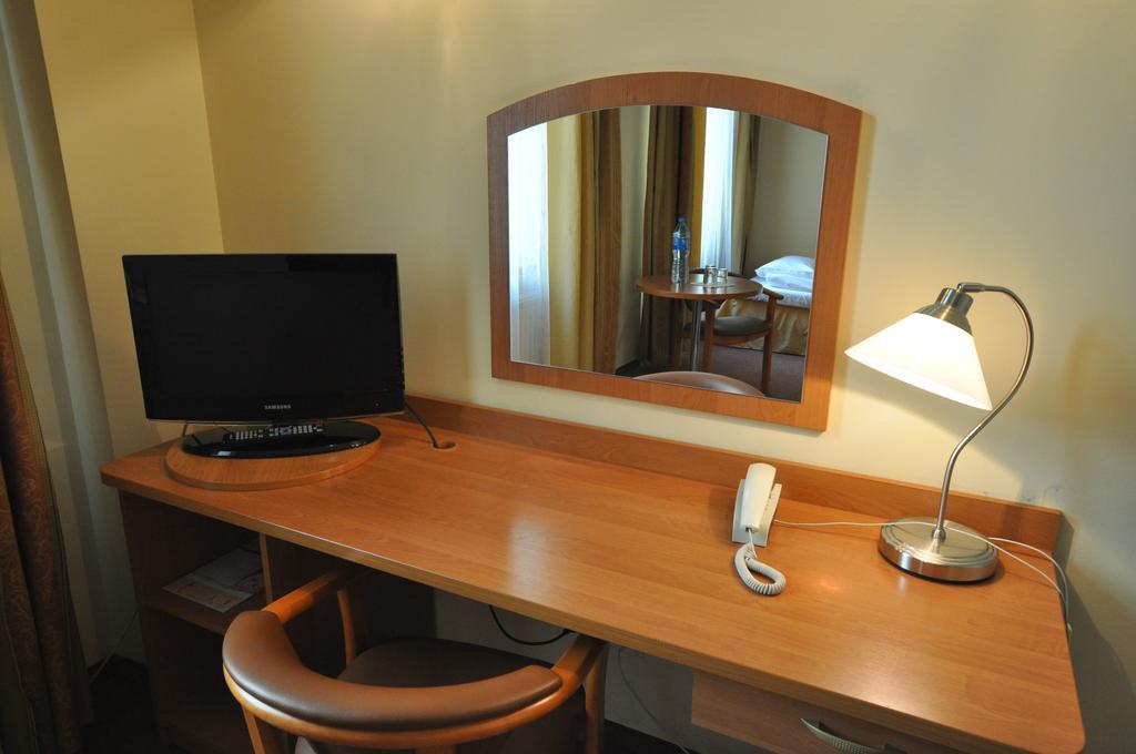 Matejko Hotel Krakow Bagian luar foto