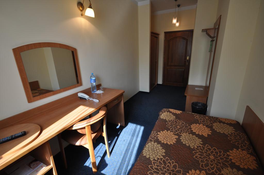 Matejko Hotel Krakow Bagian luar foto